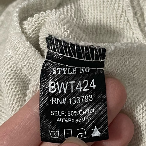 POL Light Gray Relaxed Fit Button Up Shacket Size Medium - Picture 6 of 6